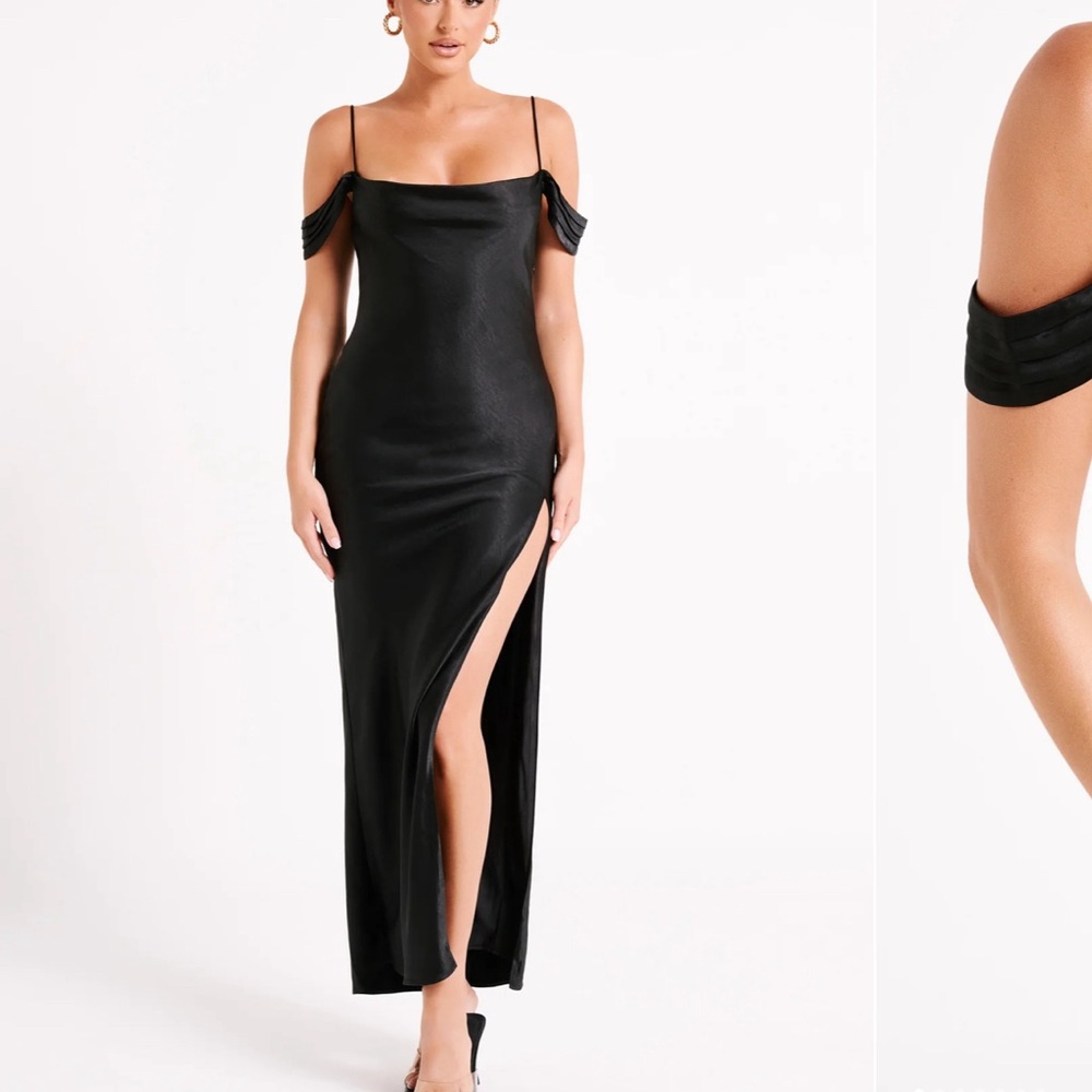 Mariposa off the shoulder Black Maxi dress -XXS